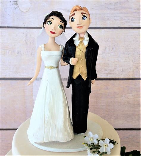 cake topper figurines